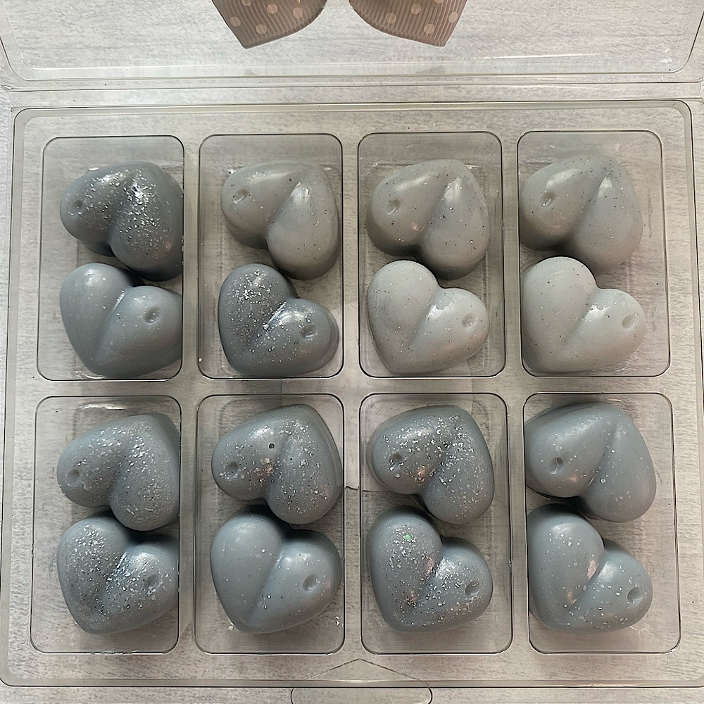 Puppy Snuggles Wax Melts - Picture 2 of 2
